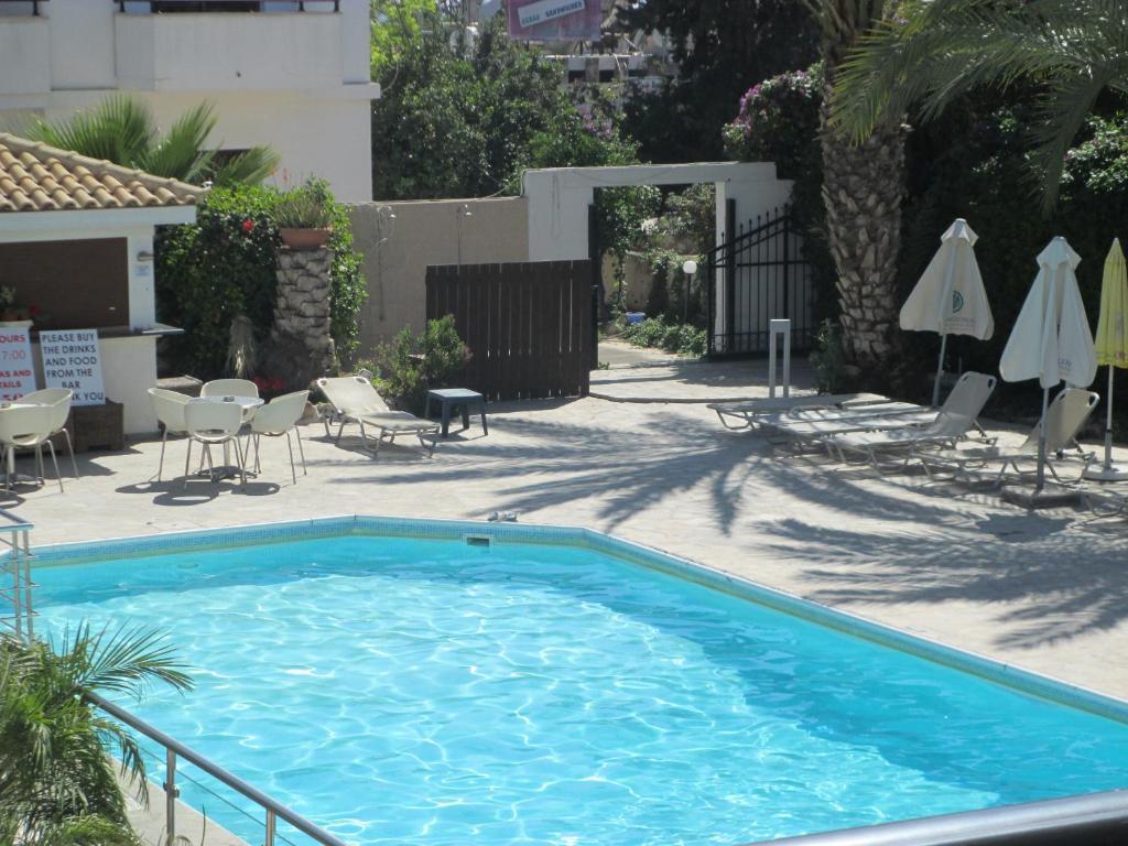 Andries Apartments Paphos Exterior foto