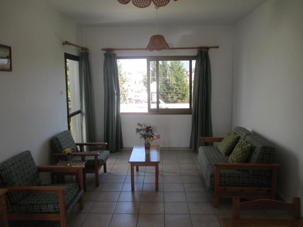 Andries Apartments Paphos Exterior foto