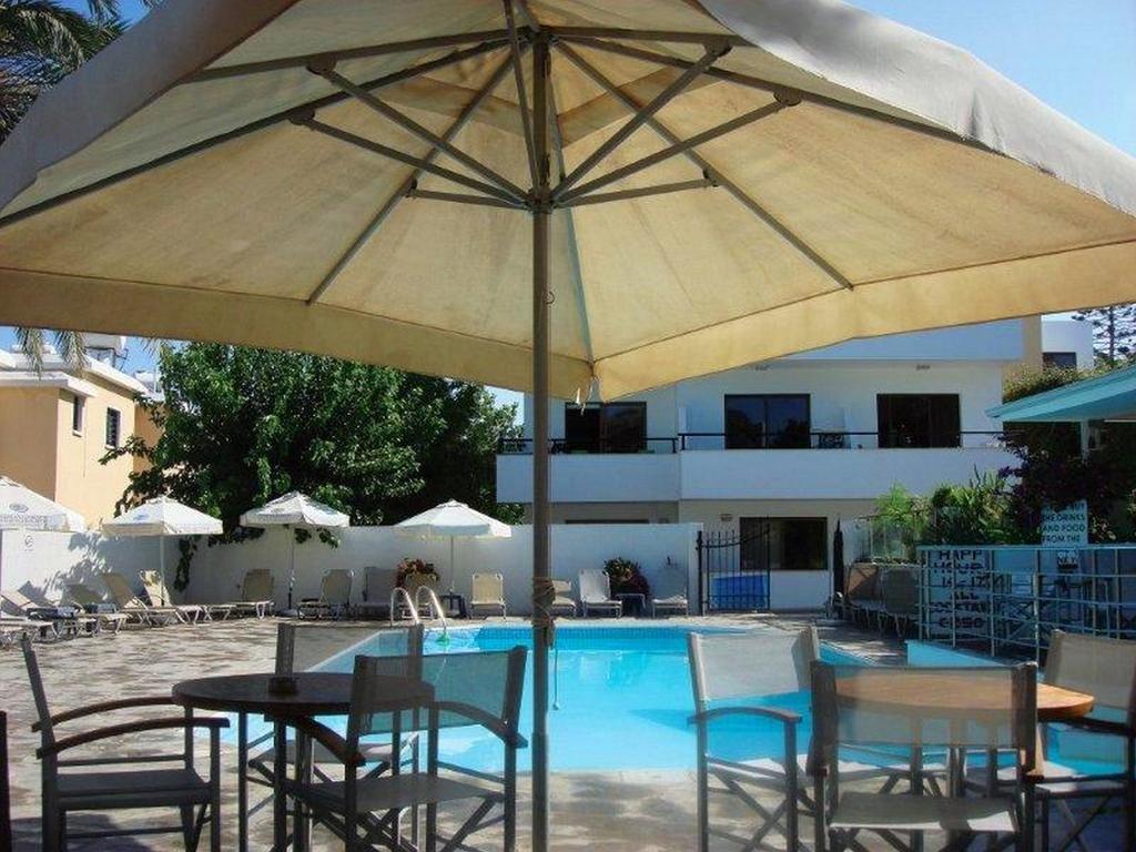 Andries Apartments Paphos Exterior foto