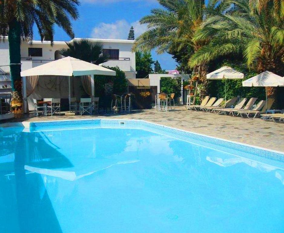 Andries Apartments Paphos Exterior foto